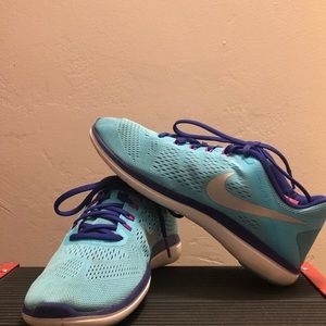 Turquoise and Purple Nike Flex Runs!